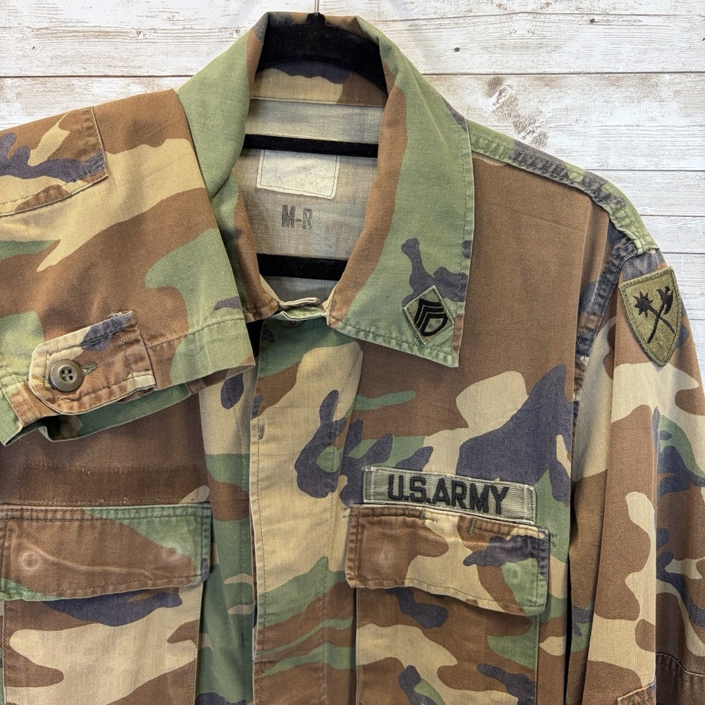 Vtg 90s Mens M-R US Army Woodland Camo BDU Coat SFC E-7 | 194th Armored Brigade